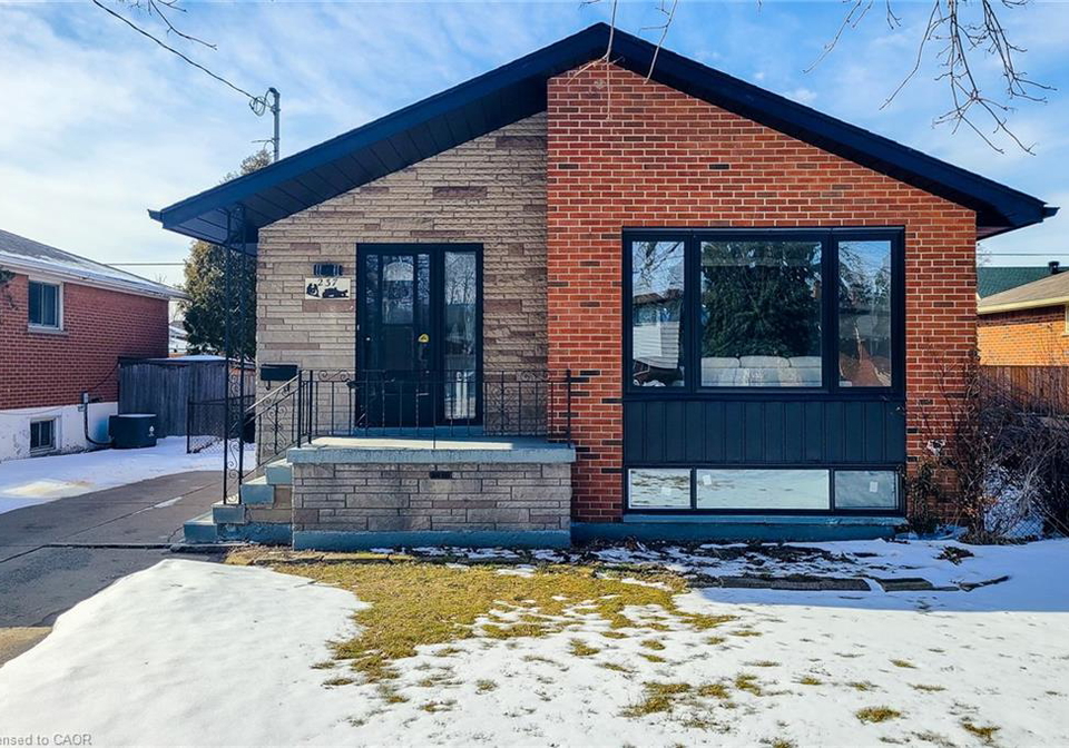 237-fernwood-crescent-hamilton-ontario-40807998