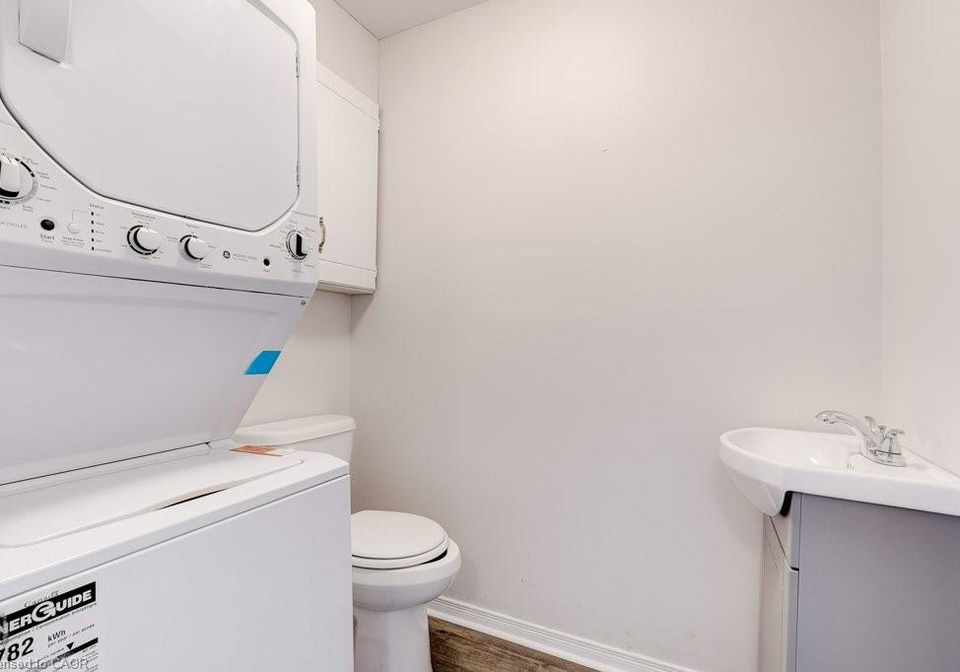24-bond-street-brantford-ontario-40808033