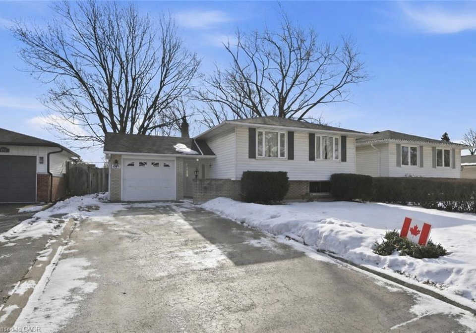645-bridle-wood-burlington-ontario-40808058