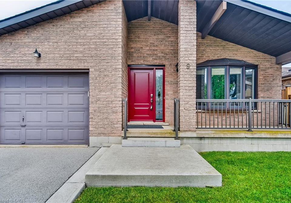 9-valanna-court-hamilton-ontario-40808132