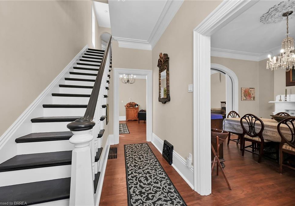 40-locke-street-s-hamilton-ontario-40808193