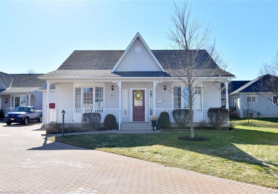 285-silverbirch-boulevard-mount-hope-ontario-40808214