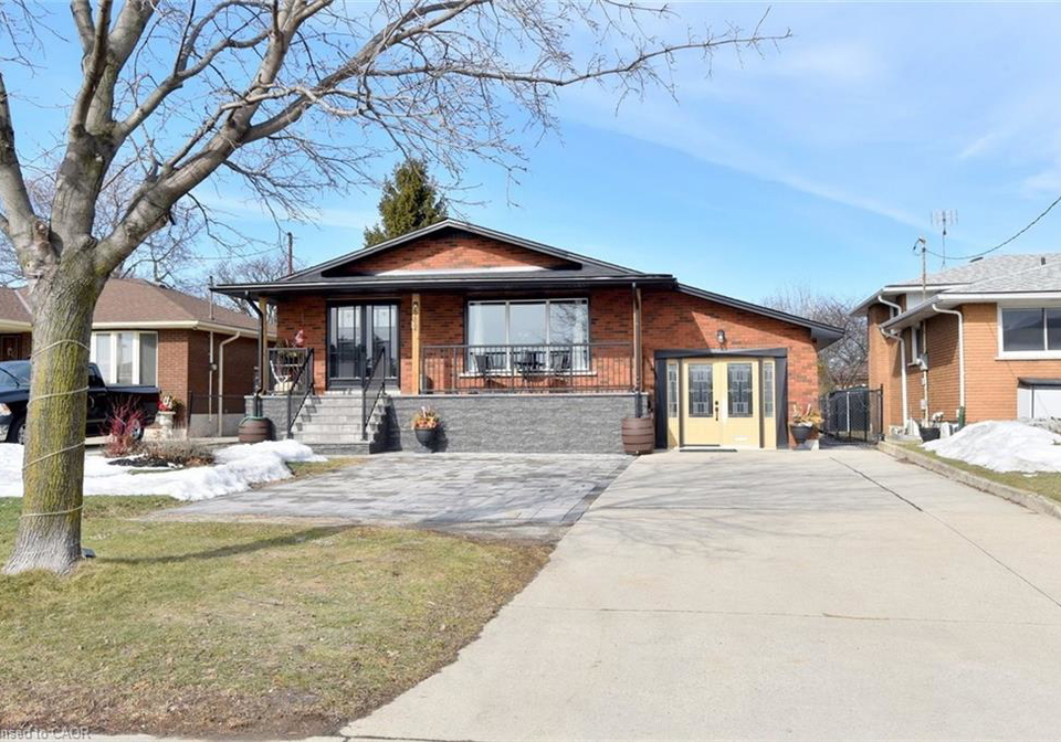 682-mohawk-road-w-hamilton-ontario-40808253