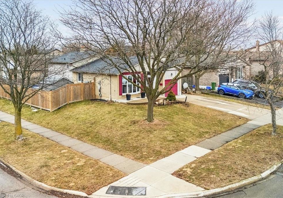 179-athenia-drive-stoney-creek-ontario-40808263
