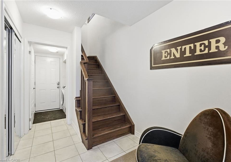 22-spring-creek-drive-waterdown-ontario-40808277