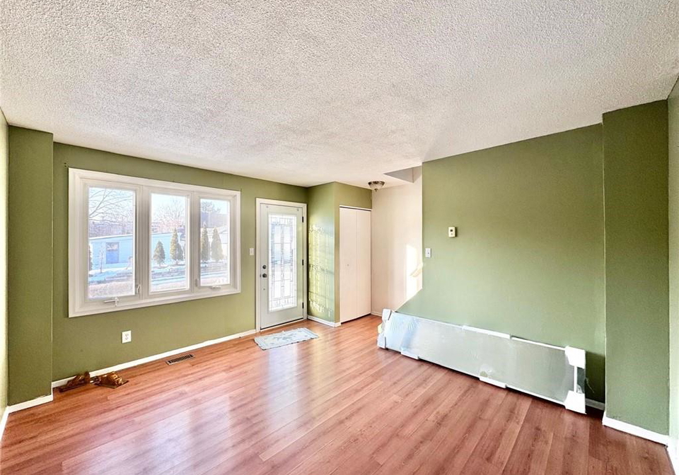 327-montrose-street-s-cambridge-ontario-40808374