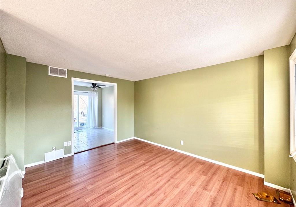 327-montrose-street-s-cambridge-ontario-40808374