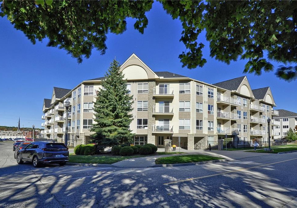 8-harris-street-cambridge-ontario-40808383