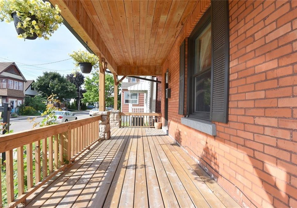 215-rosslyn-avenue-n-hamilton-ontario-40808386