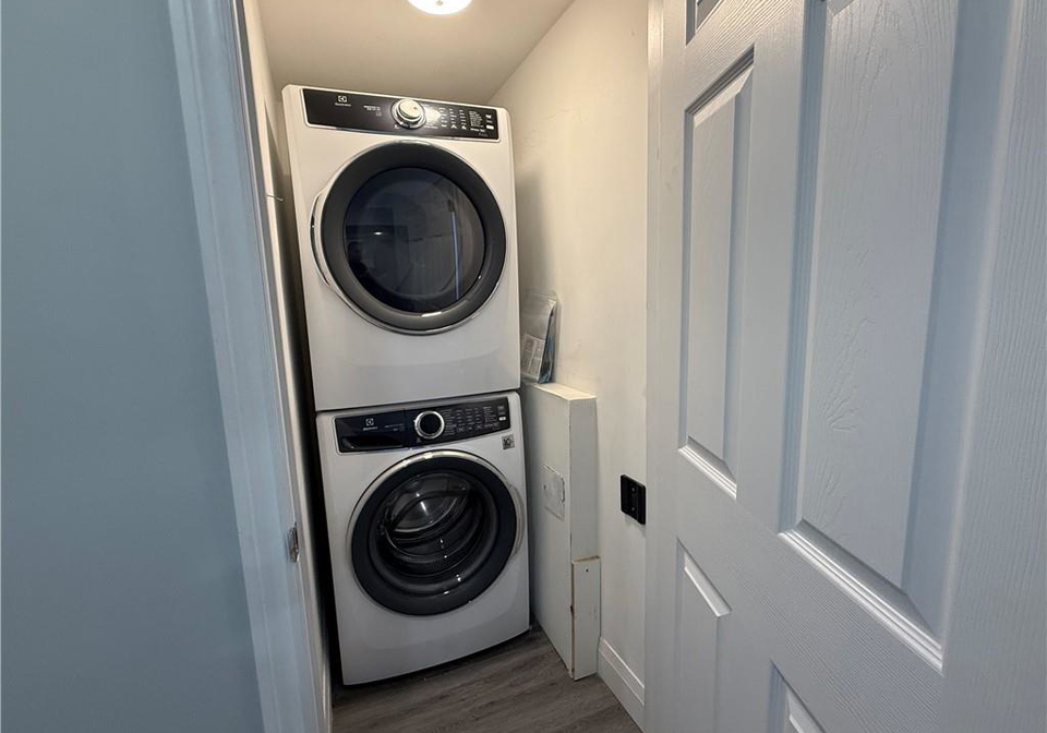 198-glennie-avenue-hamilton-ontario-40808415