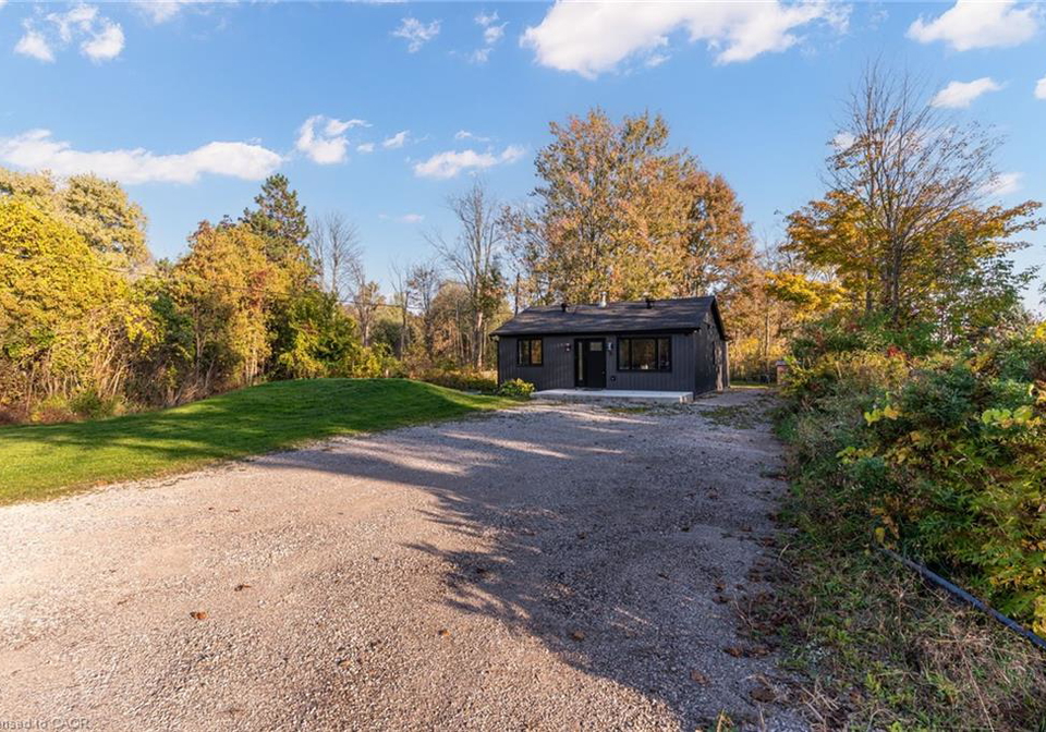 8-mountsberg-road-hamilton-ontario-40808463