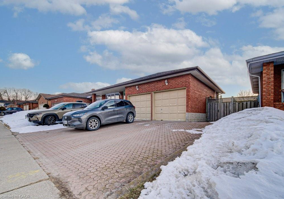 15-santa-maria-drive-cambridge-ontario-40808528
