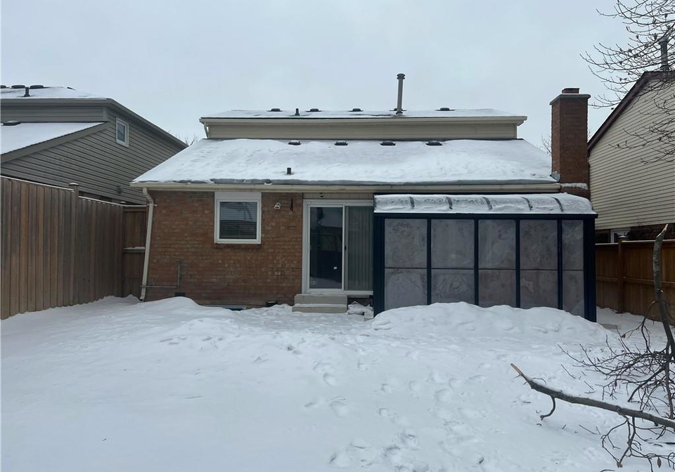 79-golden-meadow-crescent-kitchener-ontario-40808626
