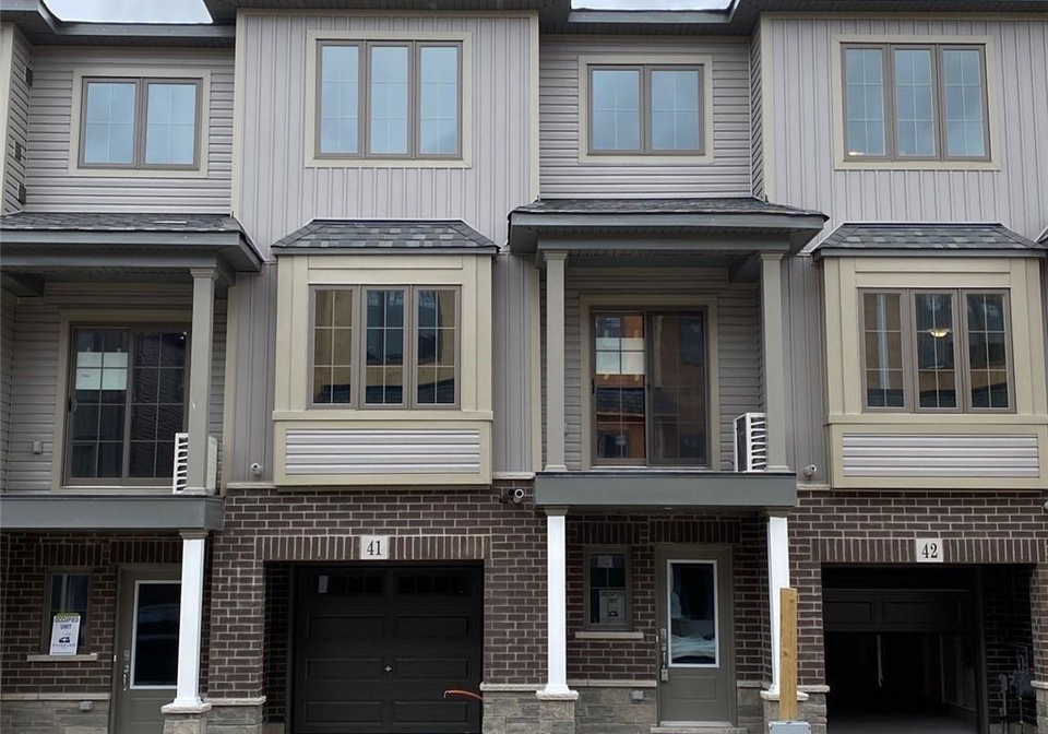 124-compass-trail-cambridge-ontario-40808633
