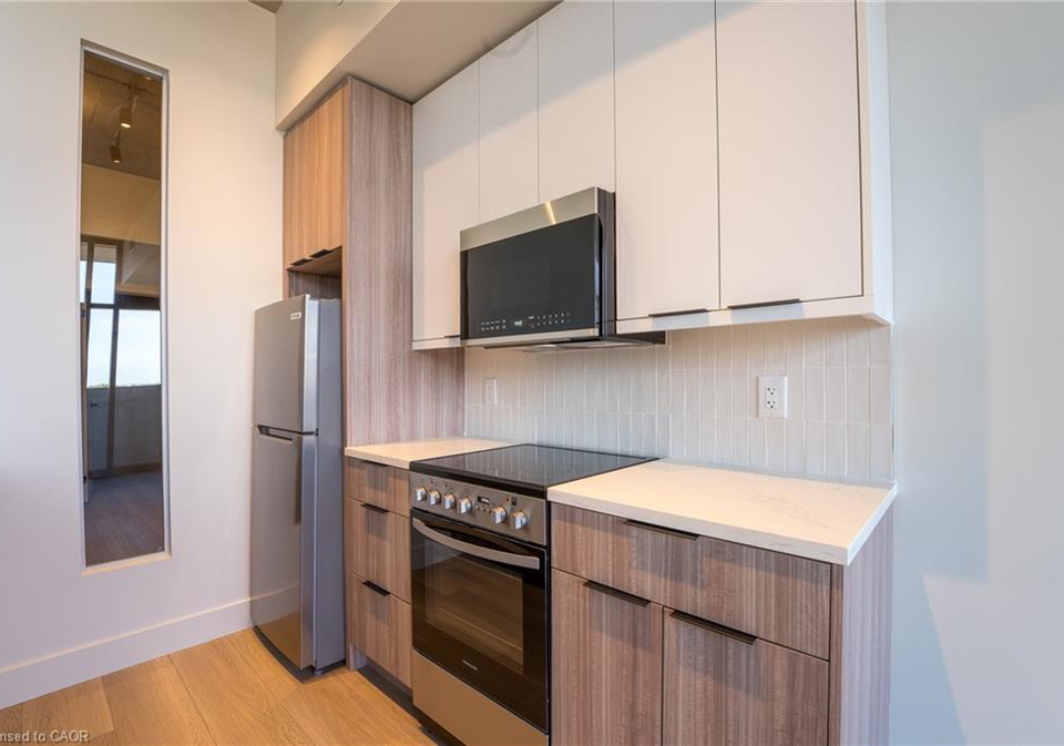 24-augusta-street-hamilton-ontario-40808774