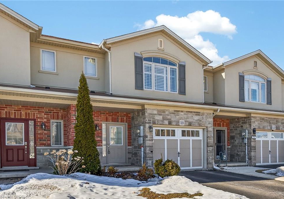 11-hitching-post-ridge-binbrook-ontario-40808822