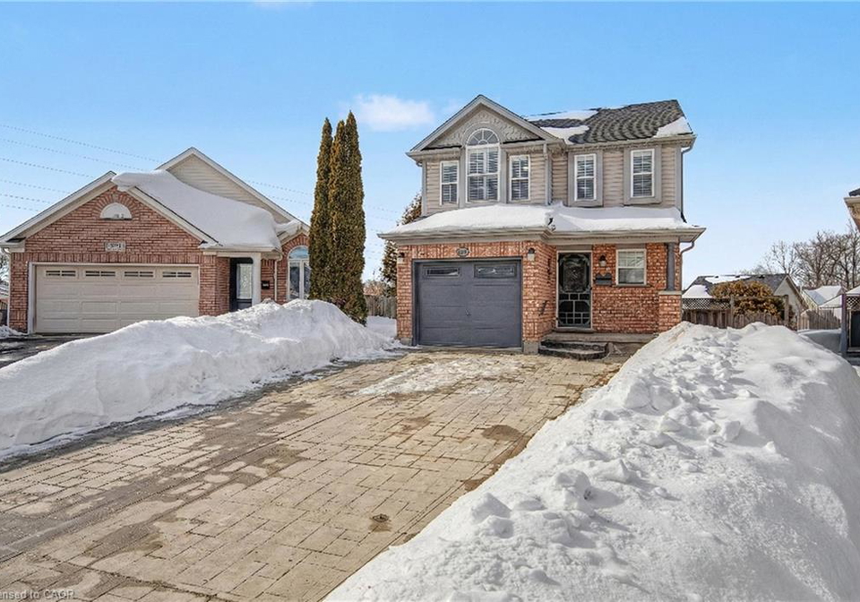 919-veronica-court-kitchener-ontario-40808851