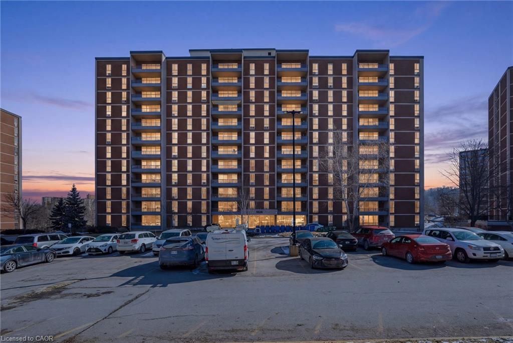 1966-main-street-w-hamilton-ontario-40808857