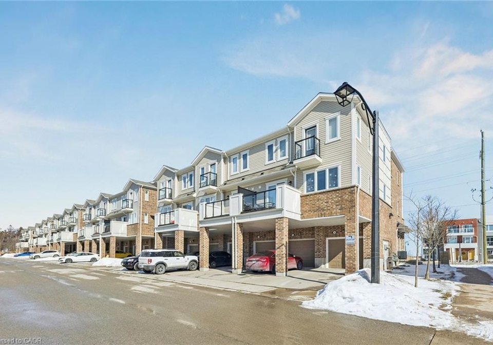 585-goldenrod-lane-kitchener-ontario-40808922