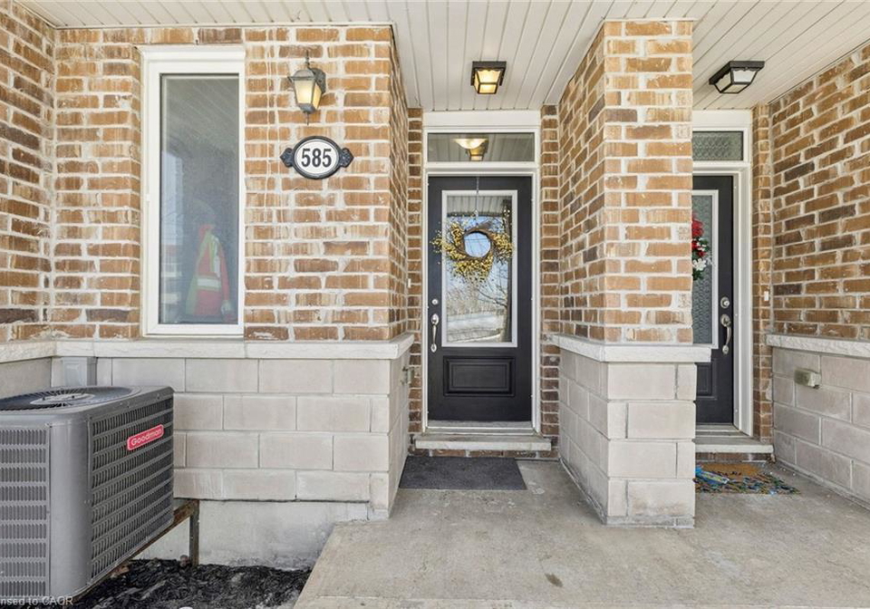 585-goldenrod-lane-kitchener-ontario-40808922
