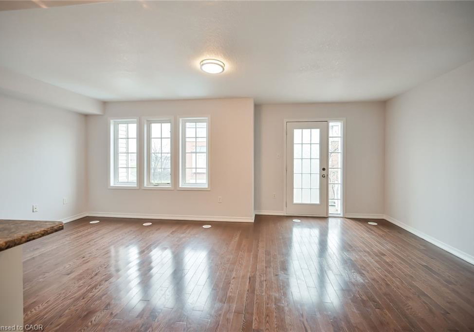 7-sirente-drive-hamilton-ontario-40808926
