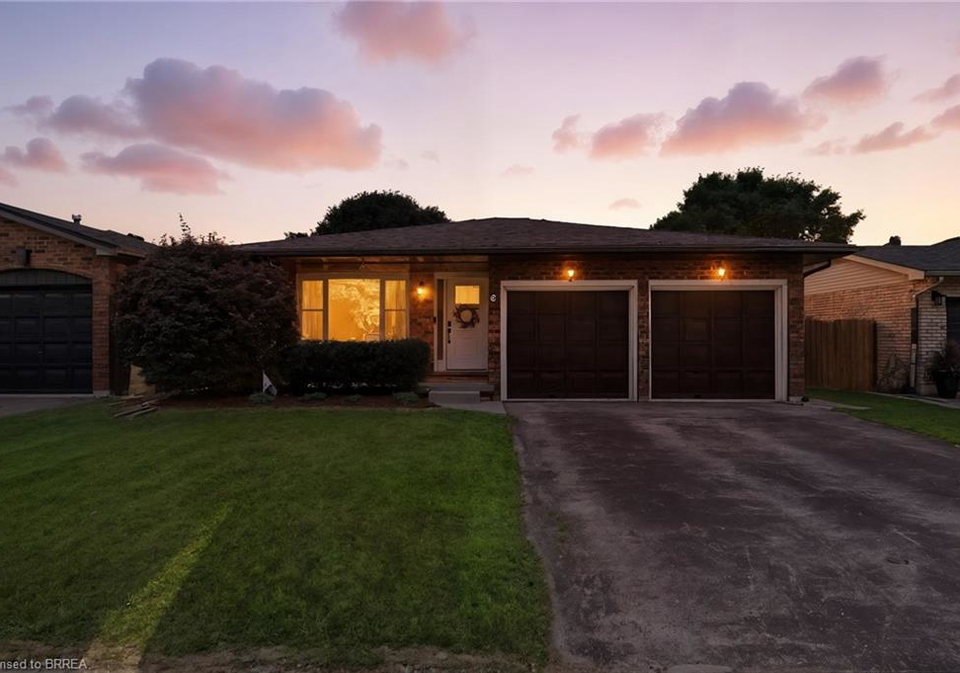 8-allensgate-drive-brantford-ontario-40808947