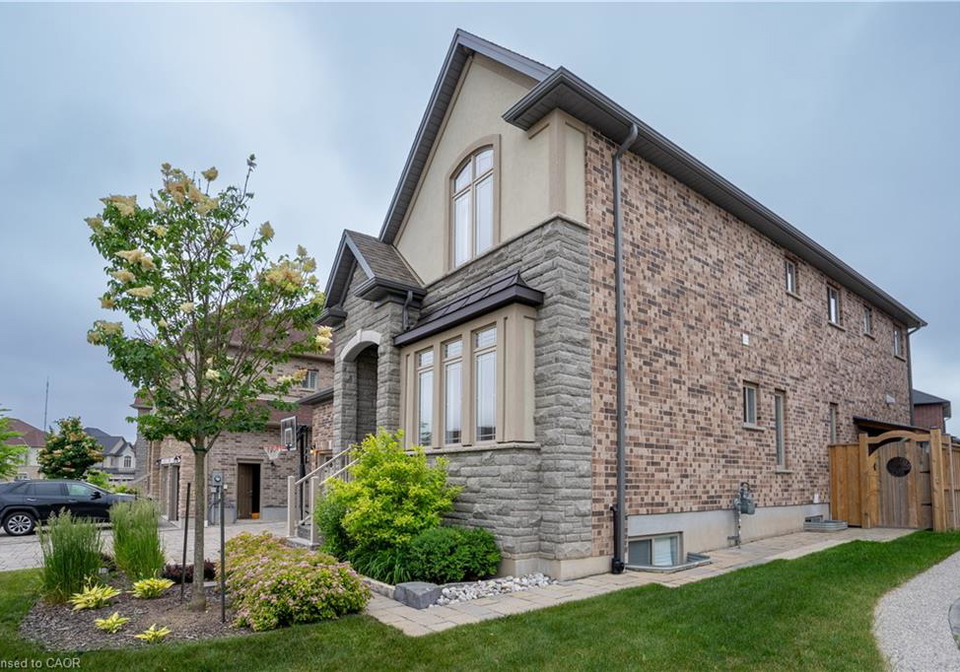 792-snowberry-court-waterloo-ontario-40808985