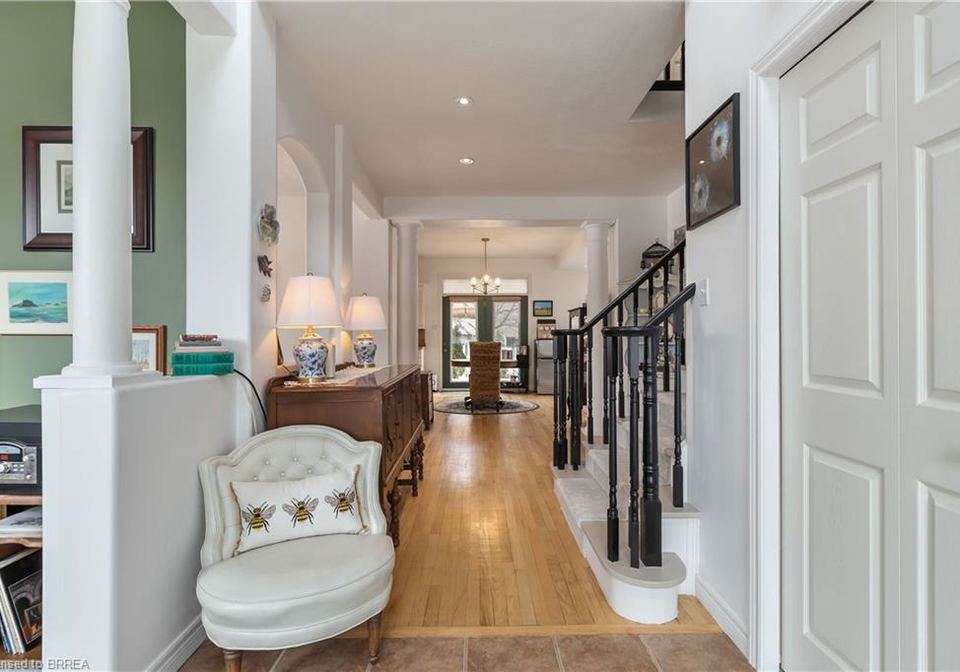 211-dundas-street-w-paris-ontario-40808987