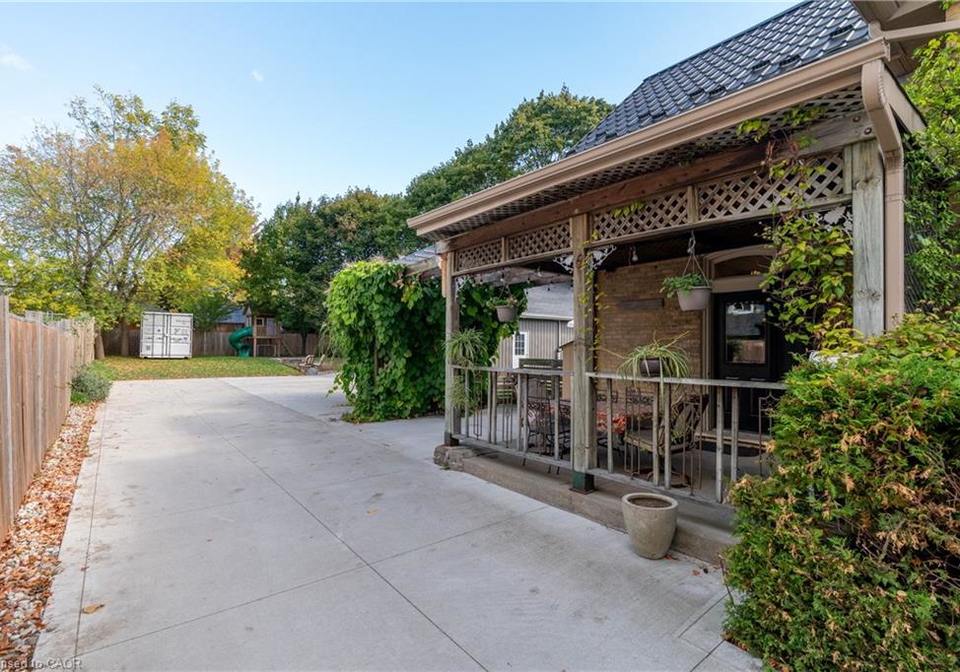 210-lancaster-street-e-kitchener-ontario-40809000