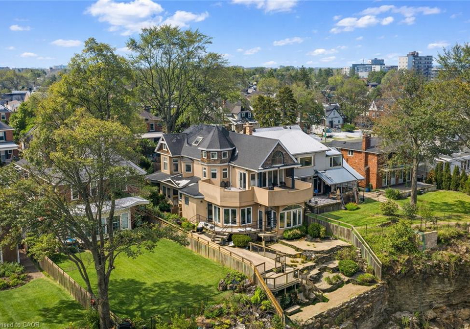 91-mountain-park-avenue-hamilton-ontario-40809026