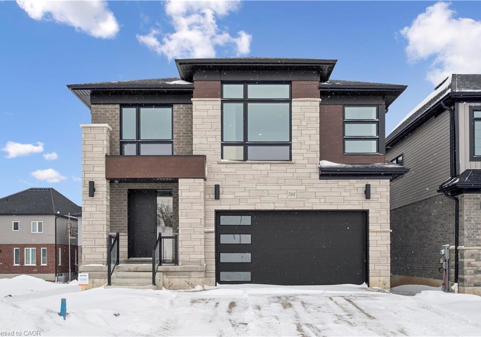 702-autumn-willow-drive-waterloo-ontario-40809037