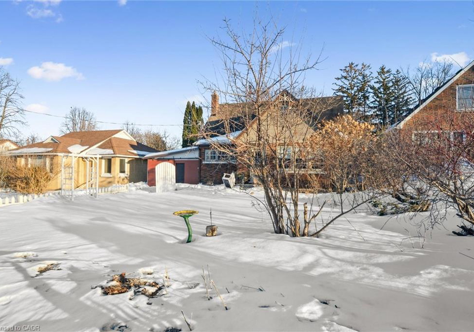 1135-queens-boulevard-kitchener-ontario-40809052