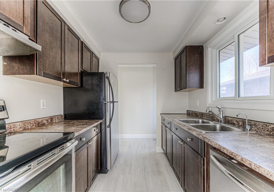 511-strasburg-road-kitchener-ontario-40809068