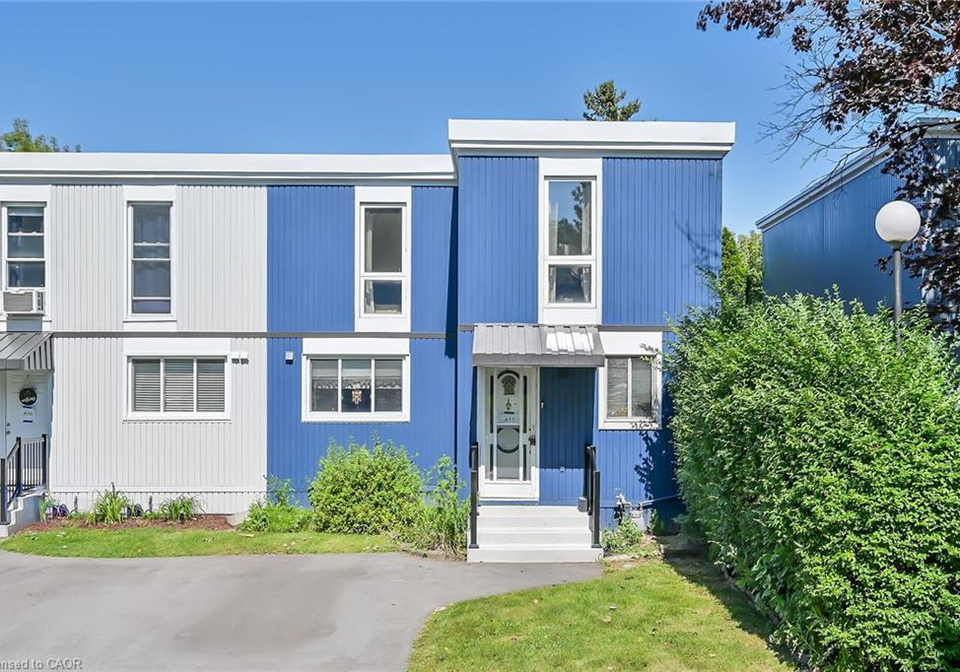 25-britten-close-hamilton-ontario-40809076
