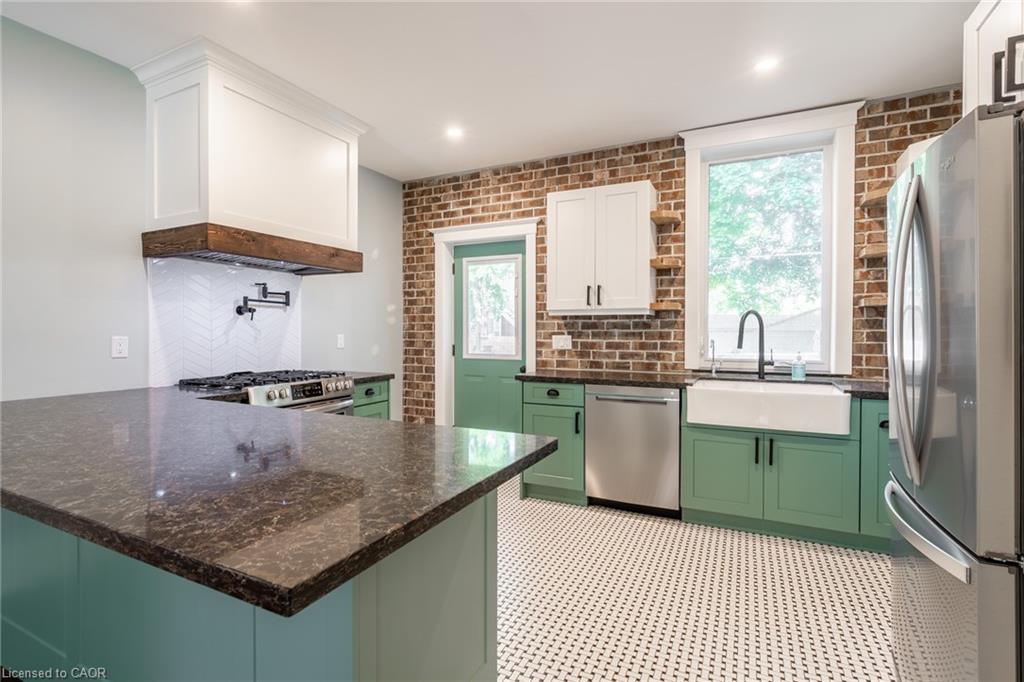 11-lorne-avenue-hamilton-ontario-40809195