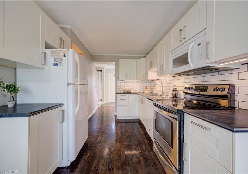 121-university-avenue-e-waterloo-ontario-40809199