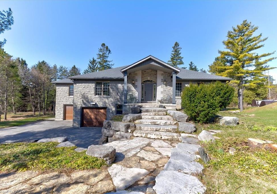 20-grandy-lane-cambridge-ontario-40809207
