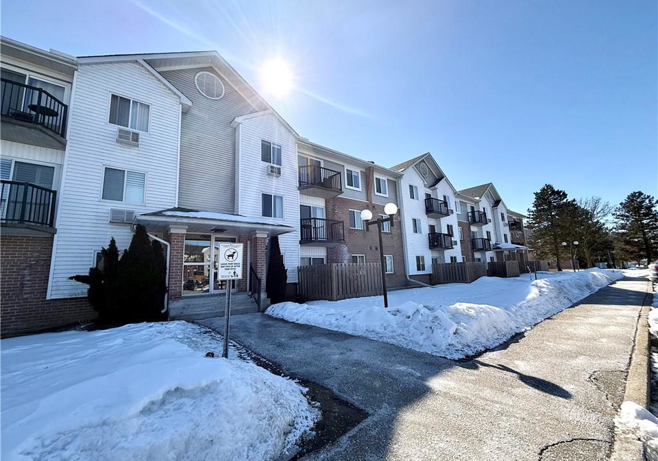 270-eiwo-court-waterloo-ontario-40809208