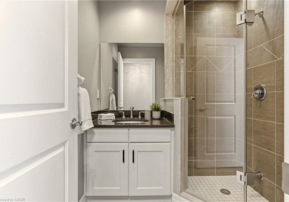 360-pearl-street-burlington-ontario-40809258
