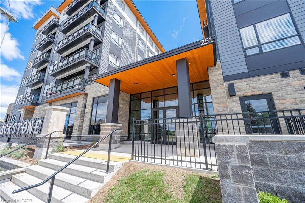 251-northfield-drive-e-waterloo-ontario-40809282