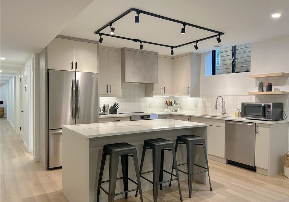 77-melbourne-street-hamilton-ontario-40809299