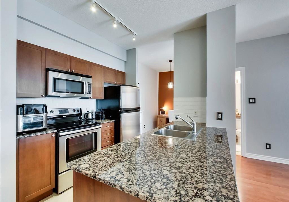 3525-kariya-drive-mississauga-ontario-40809367