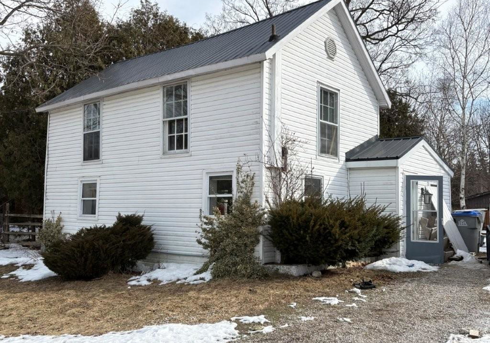 4-elizabeth-street-bayfield-ontario-40809443