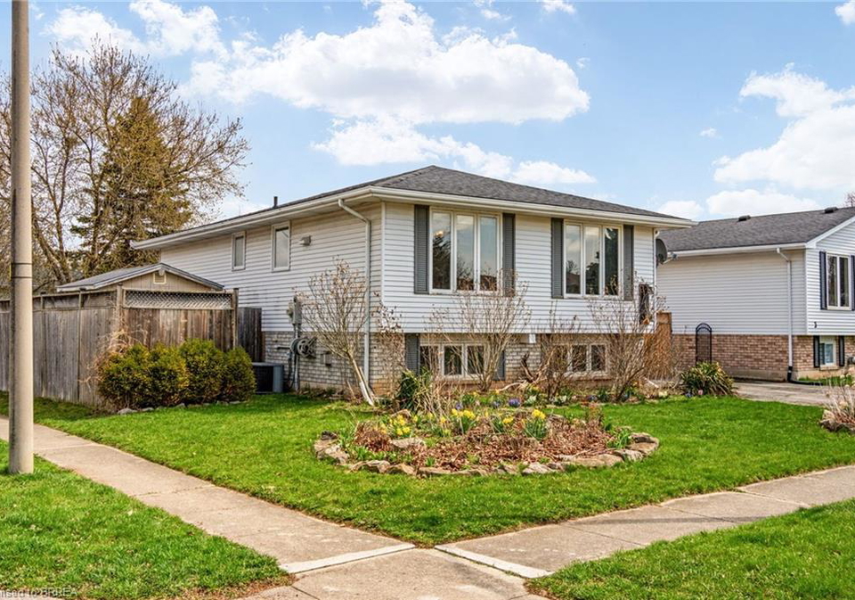 1-osijek-crescent-brantford-ontario-40809461