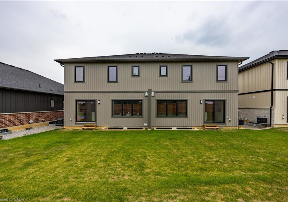 103-amber-street-waterford-ontario-40809465