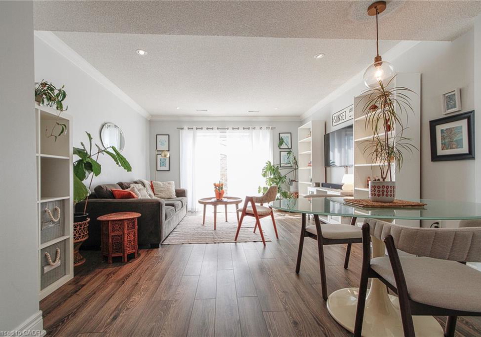 4045-upper-middle-road-burlington-ontario-40809501