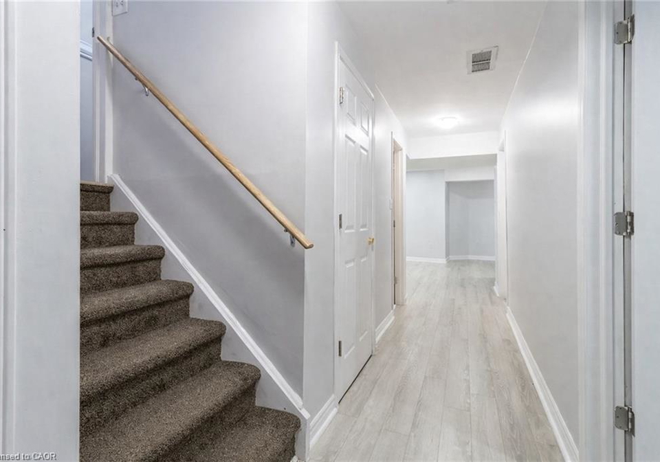 92-helena-feasby-street-kitchener-ontario-40809513
