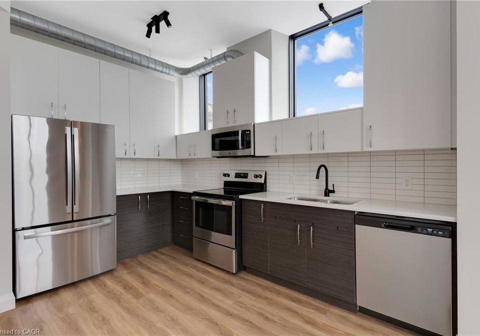 15-main-street-cambridge-ontario-40809548
