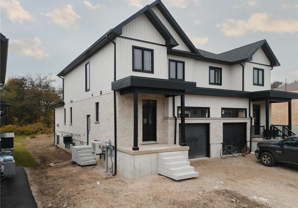 135-pugh-street-milverton-ontario-40809569