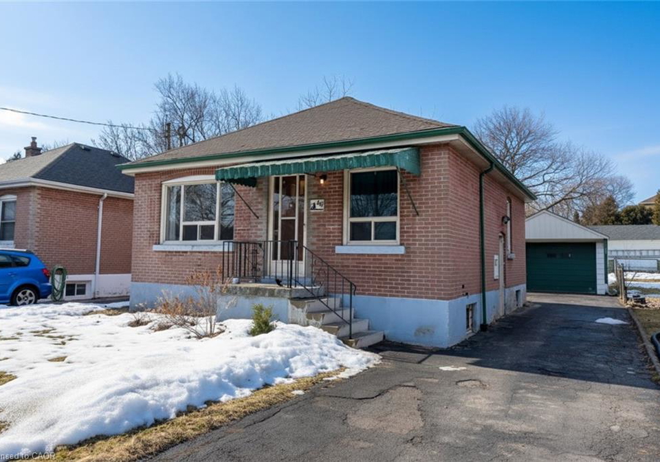 60-maclennan-avenue-hamilton-ontario-40809580
